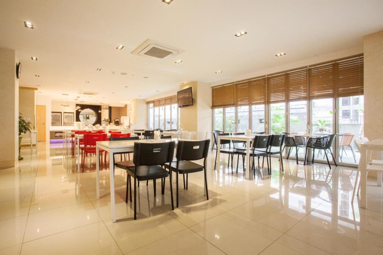 Suwon Reve Hotel Buitenkant foto