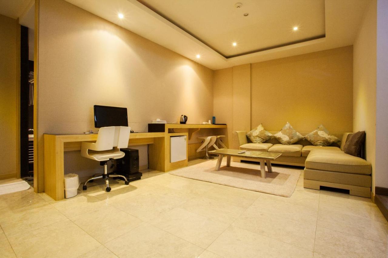 Suwon Reve Hotel Buitenkant foto
