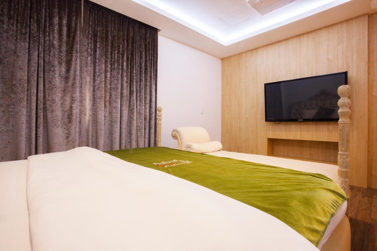 Suwon Reve Hotel Buitenkant foto