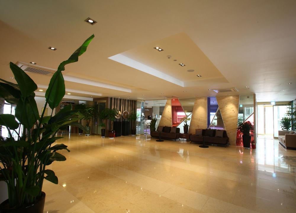 Suwon Reve Hotel Buitenkant foto