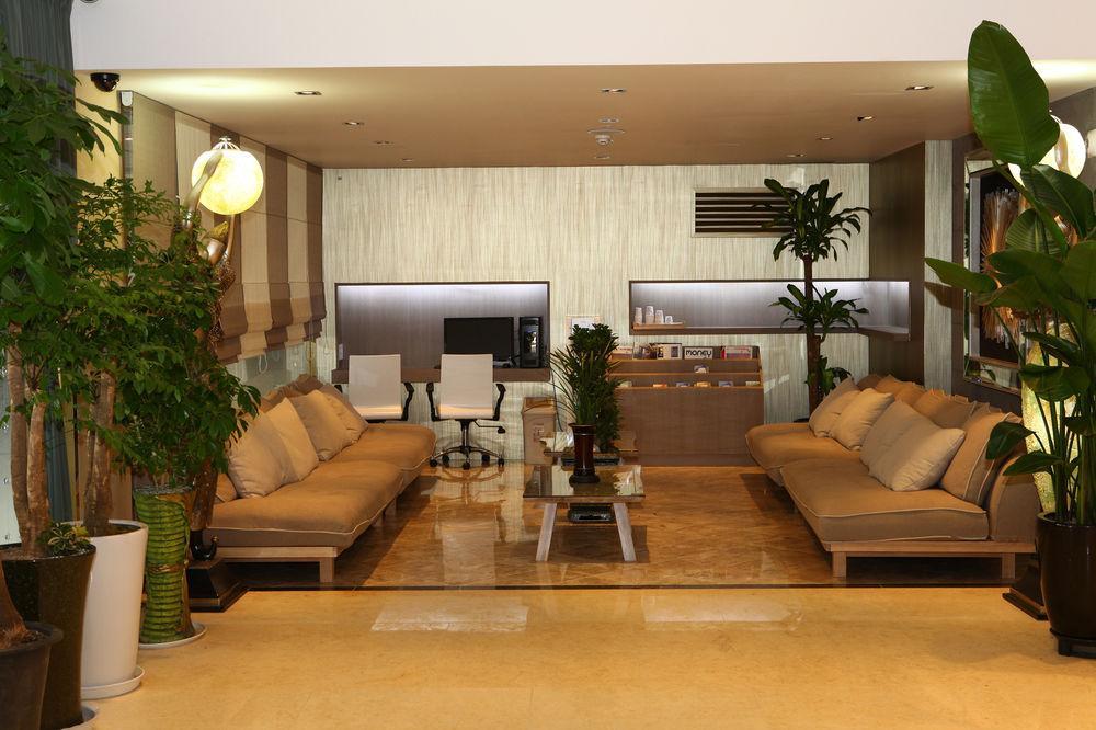 Suwon Reve Hotel Buitenkant foto