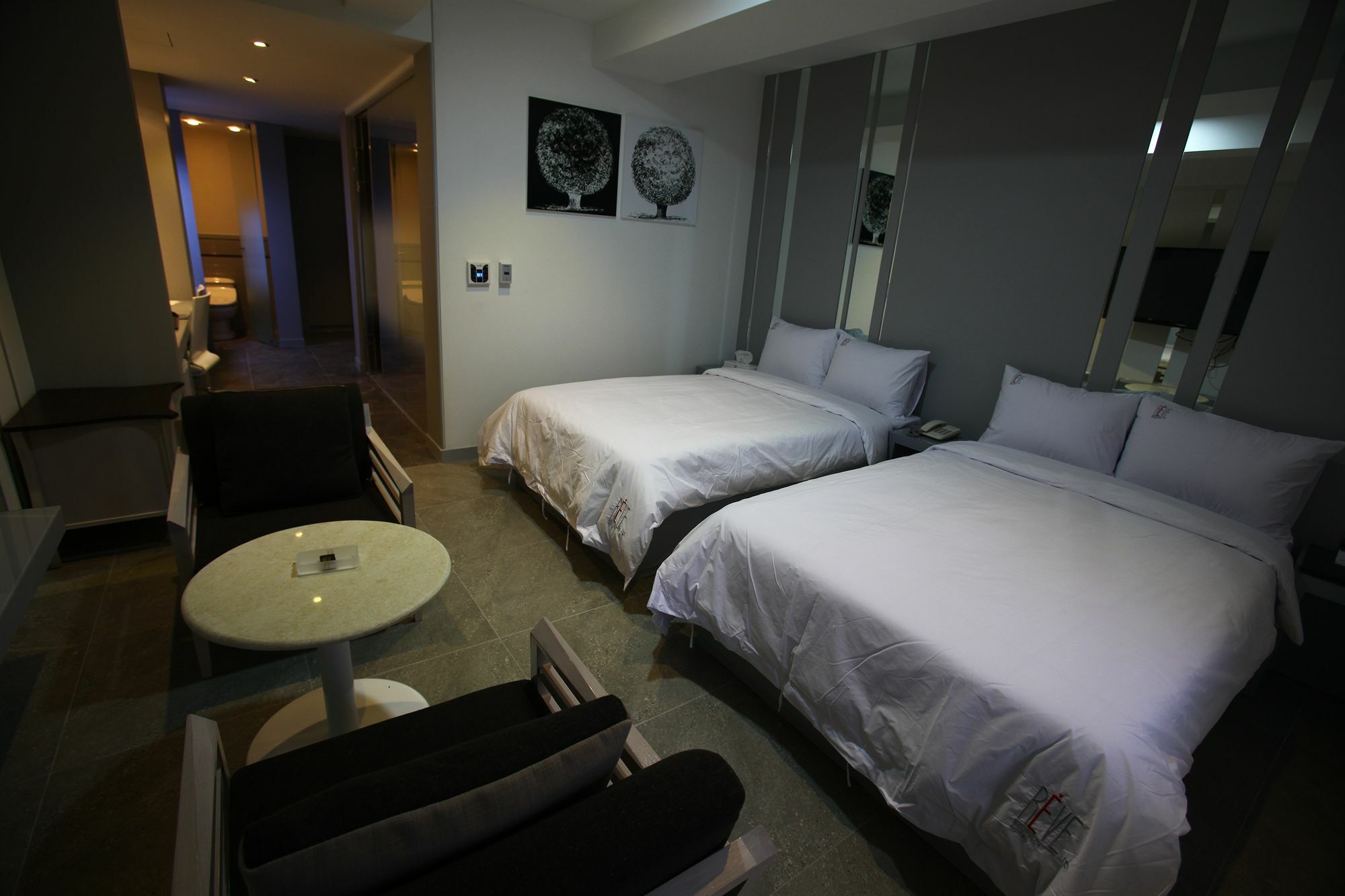 Suwon Reve Hotel Buitenkant foto